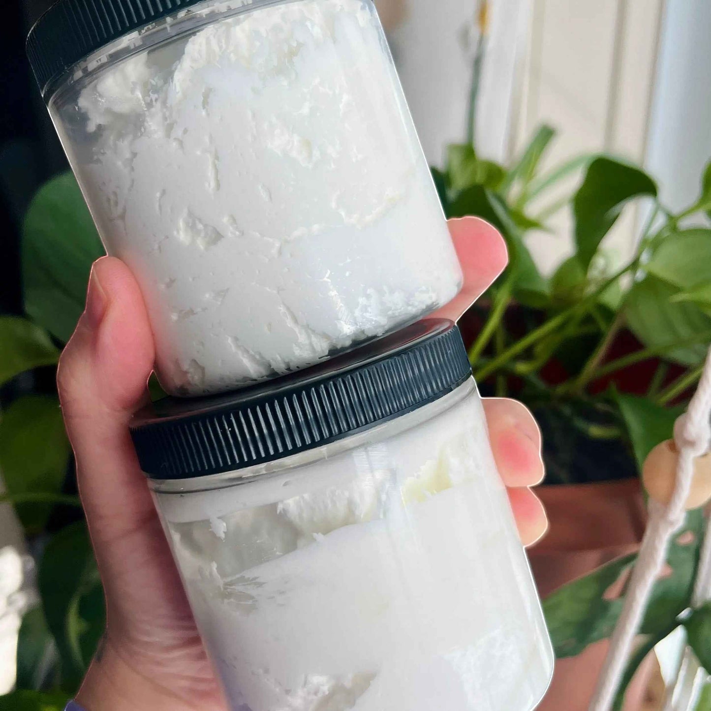 Savon fouetté ORÉRA coco et mangue, éco-luxe naturel, soins artisanaux québécois, sans cruauté.