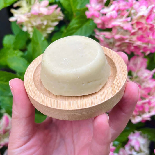 Crème à raser ORÉRA romarin et chanvre, éco-luxe naturel, produits artisanaux québécois sans cruauté.