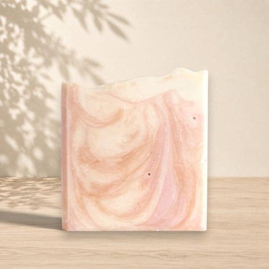 Savon exfoliant marbré pêche et lait de coco, ORÉRA éco-luxe naturel québécois sans cruauté.