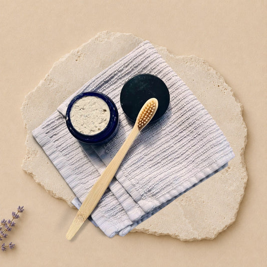 Brosse à dents en bambou ORÉRA avec poils naturels, éco-luxe naturel et sans cruauté, fabriqué au Québec.
