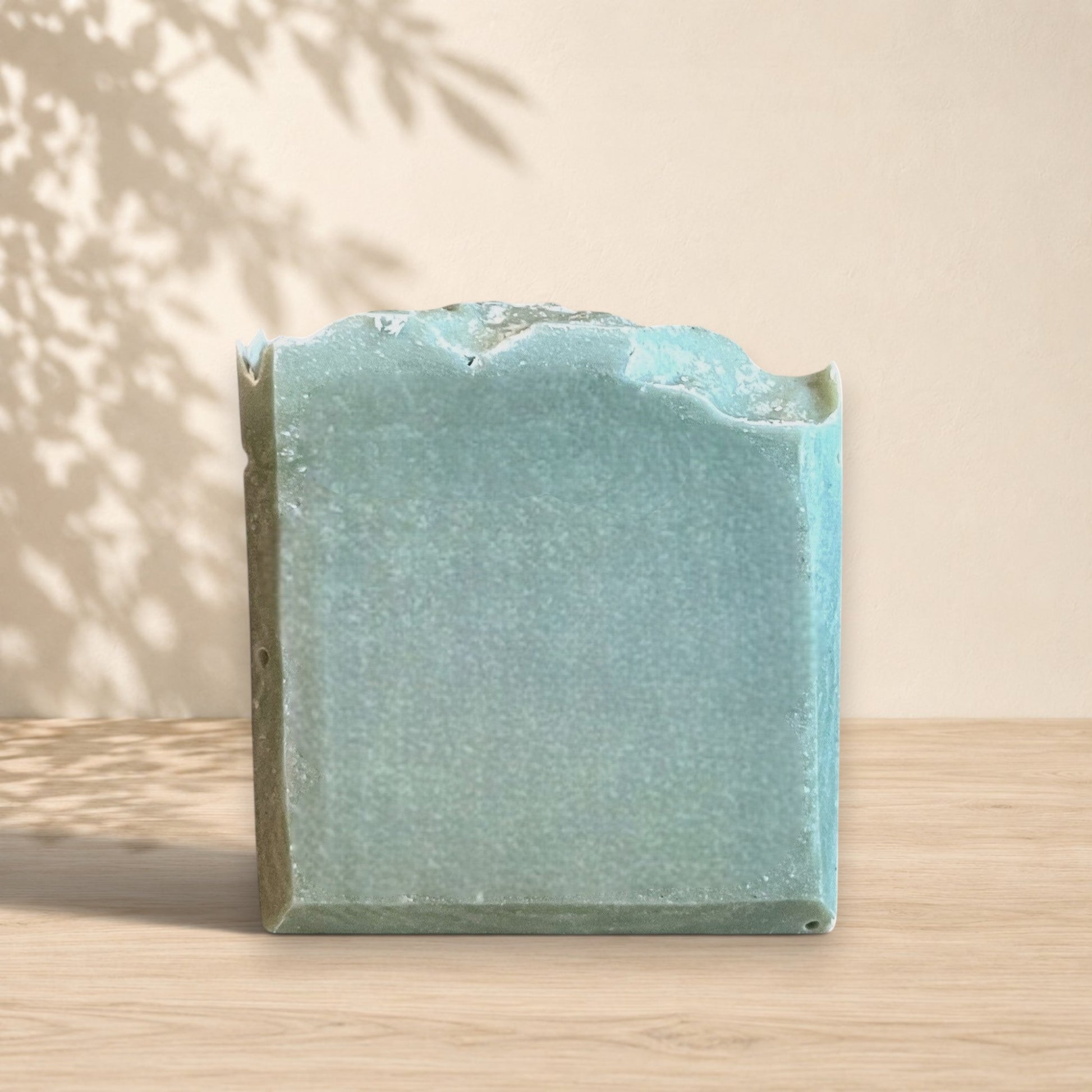 Savon indigo bleu vert ORÉRA éco-luxe naturel fabriqué au Québec sans cruauté.