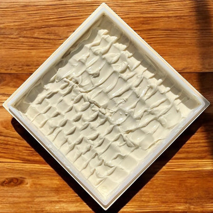 Savon doux blanc artisanal ORÉRA, éco-luxe naturel, soins naturels fabriqué au Québec, sans cruauté.