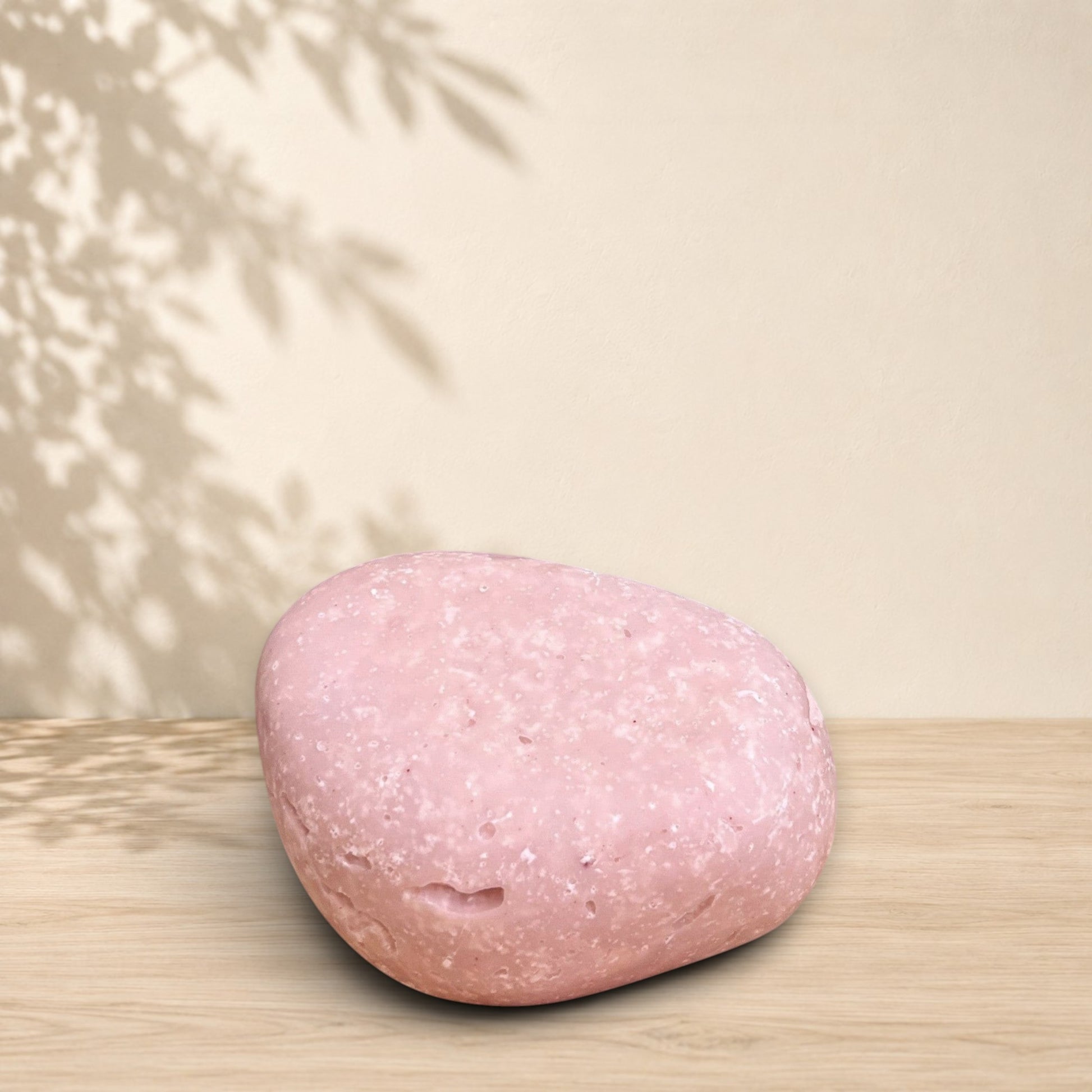 Savon exfoliant rose pâle GEMMA au sel d’Himalaya, ORÉRA, éco-luxe naturel québécois, soins naturels sans cruauté.