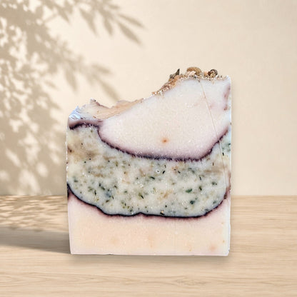 Savon au lait de chèvre miel et camomilles, ORÉRA éco-luxe naturel fabriqué au Québec sans cruauté.