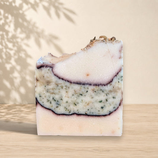 Savon au lait de chèvre miel et camomilles, ORÉRA éco-luxe naturel fabriqué au Québec sans cruauté.