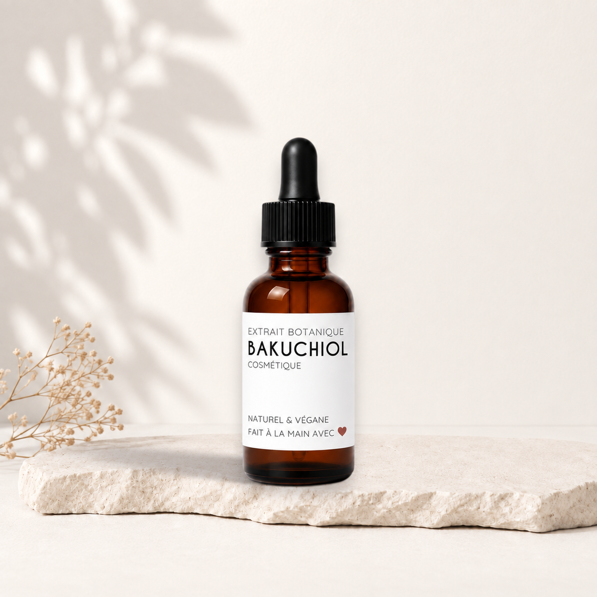 Flacon brun avec pipette noire, étiquette blanche, sérum naturel bio anti-âge Bakuchiol.