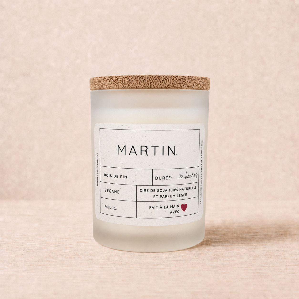 Bougie ORÉRA 7oz bois de pin éco-luxe naturel en verre givré, fabriquée au Québec, sans cruauté.