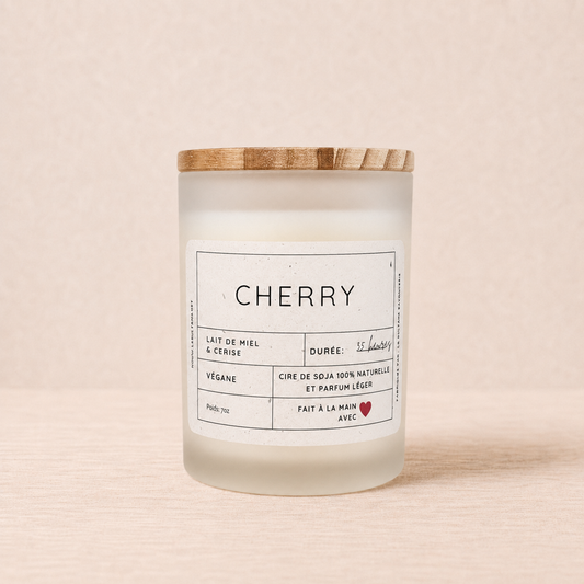 Bougie ORÉRA cerise et lait de miel, éco-luxe naturel, produits artisanaux québécois, sans cruauté.
