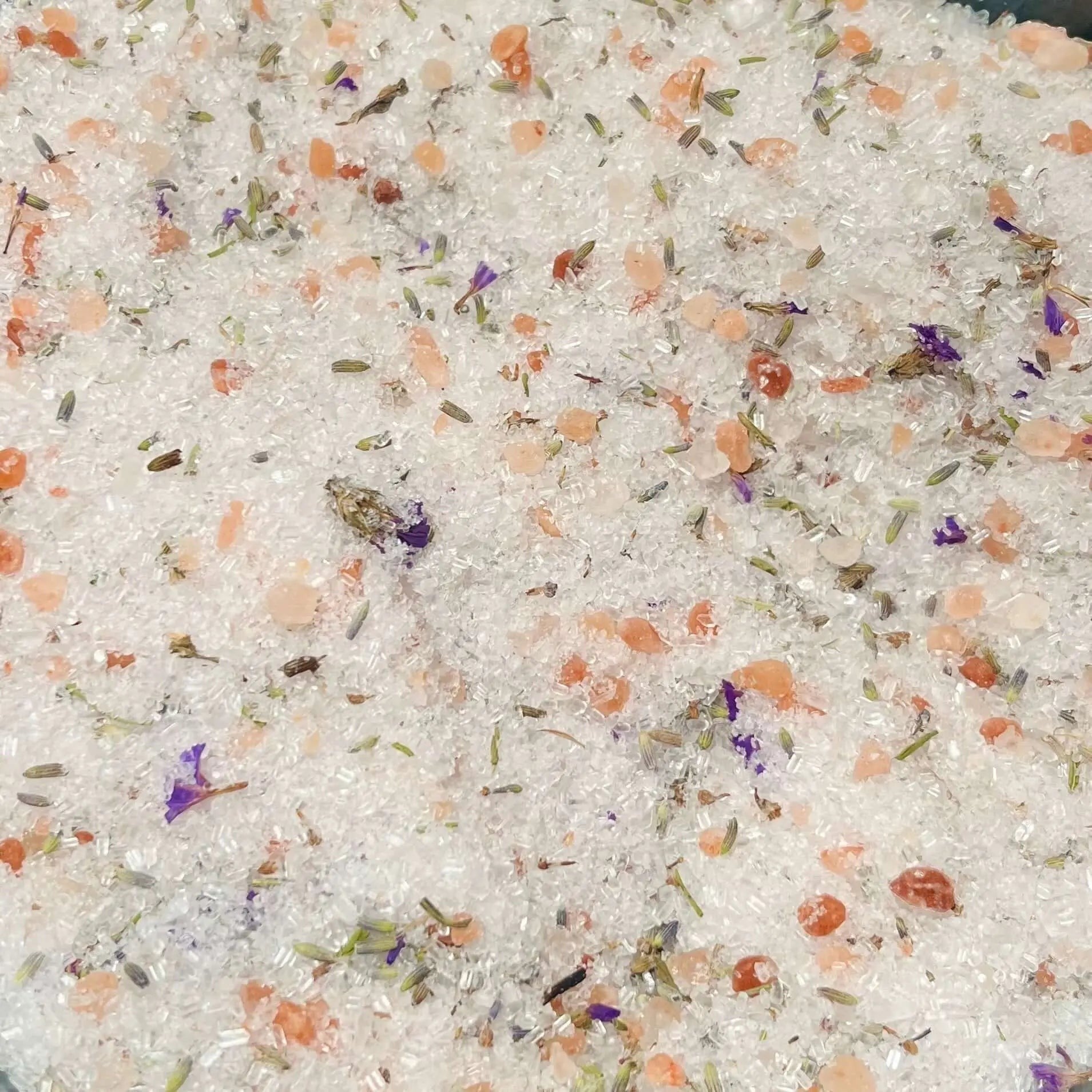 Sels botaniques ORÉRA lavande et myosotis, éco-luxe naturel, artisanal québécois, soins naturels sans cruauté.