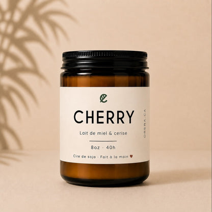 Bougie en verre ambré CHERRY cerise et lait de miel ORÉRA, éco-luxe naturel québécois, sans cruauté.