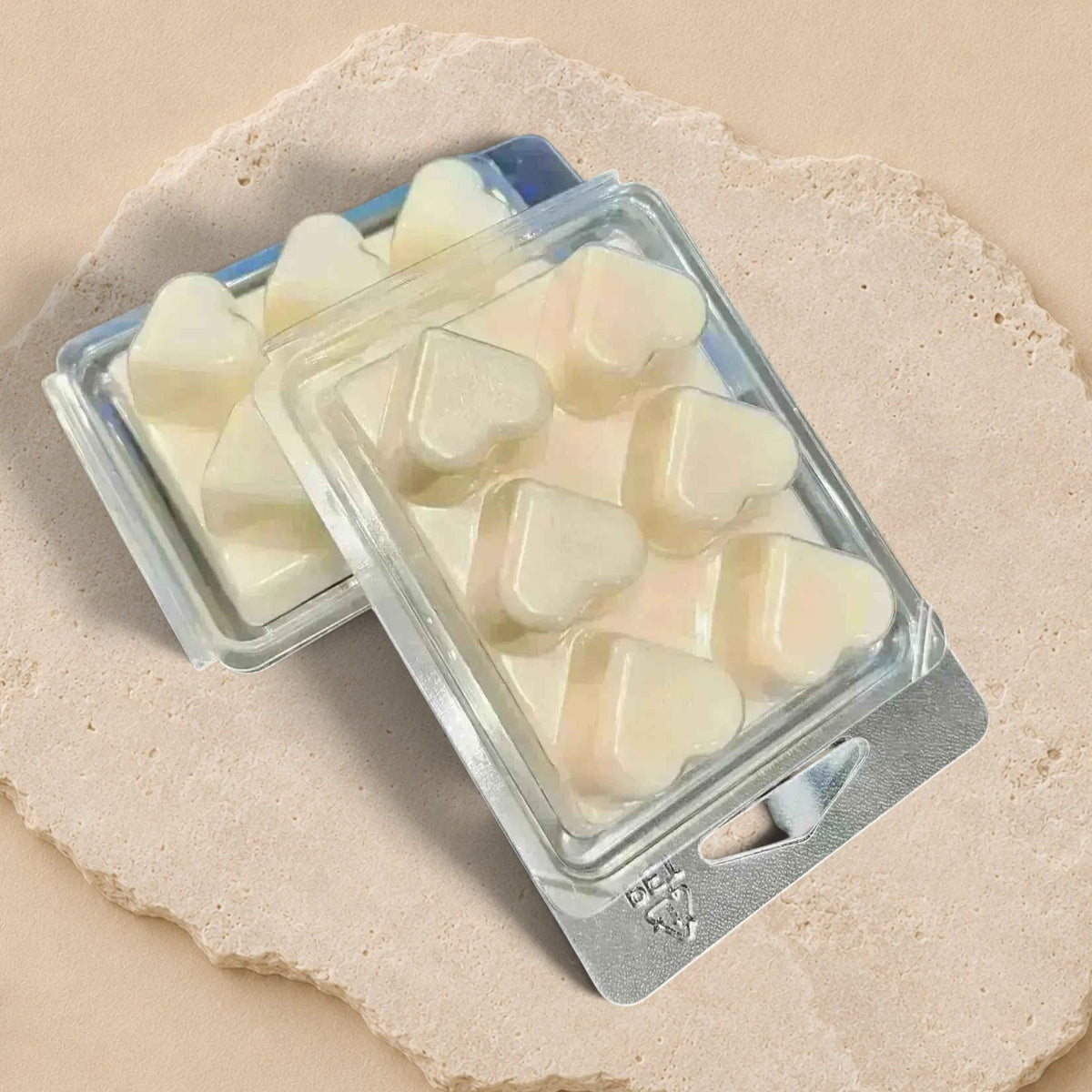 Fondant de cire au soja ORÉRA | Soins naturels éco-luxe — Fabriqués au Québec en forme de cœurs parfum baies d'hiver