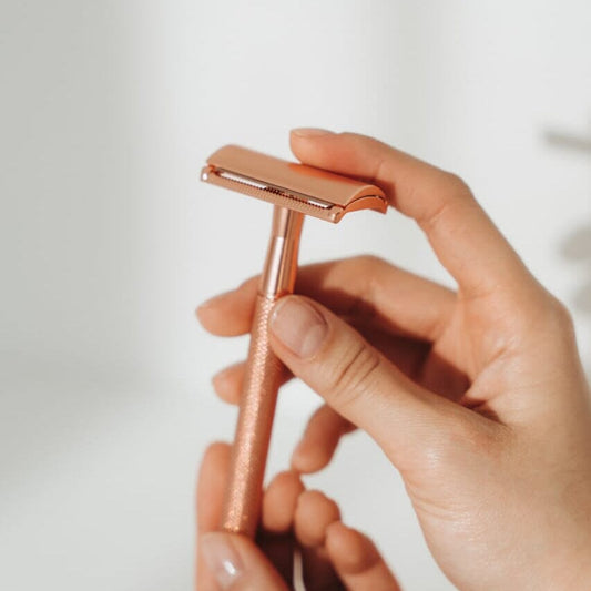 Durable single-blade razor